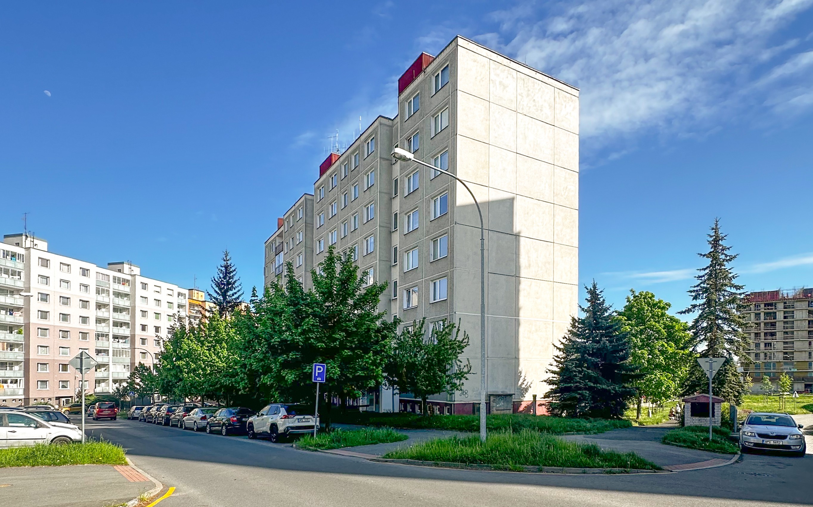 Byt 1+1 v Toužimské ulici